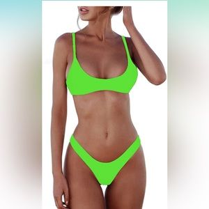 NWT SherryDC Women’s Solid Brazilian Bikini Set. Size Small
